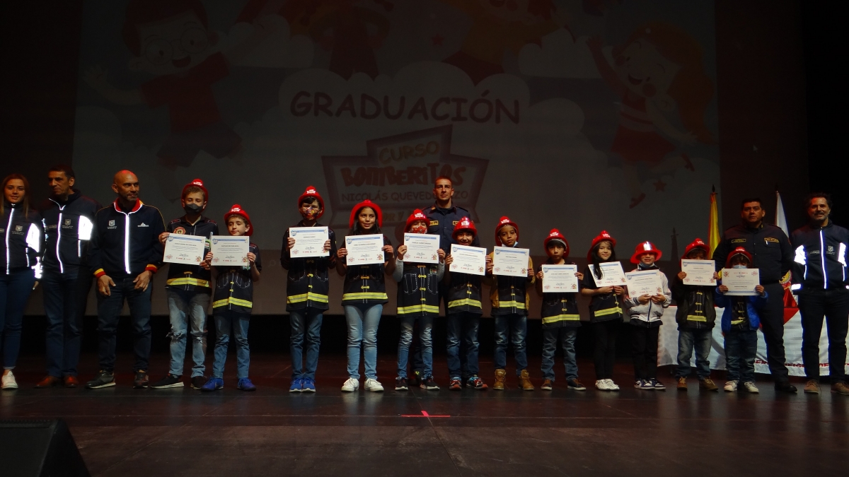 Gradacuación Bomberitos Chapinero-B1