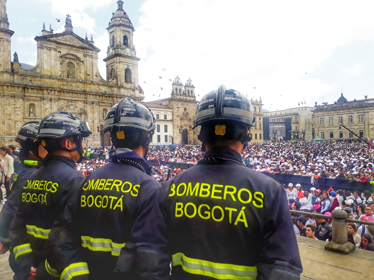 Bomberos acompañan evento de aglomeración